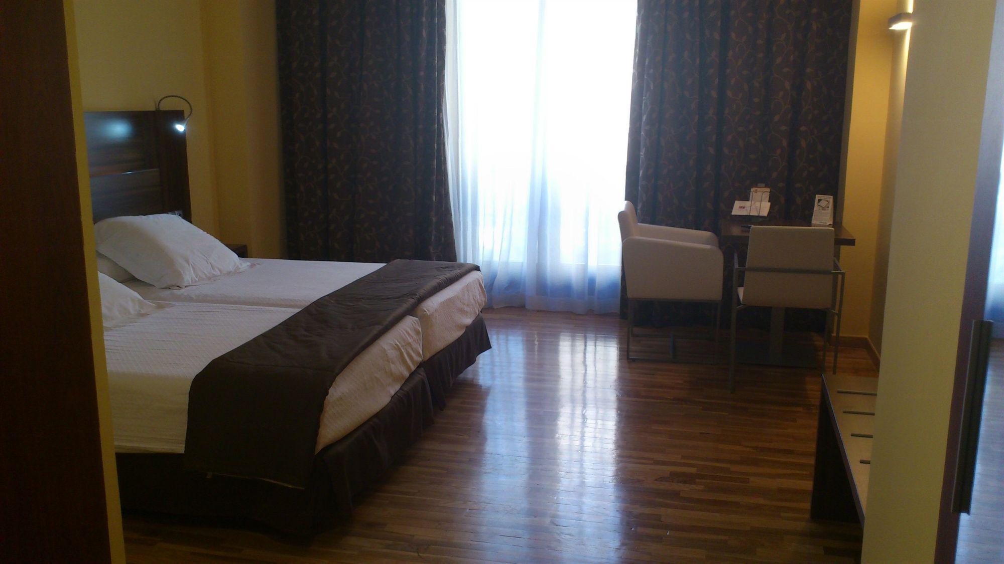 Hotel Exe Dona Carlota à Ciudad Real Extérieur photo