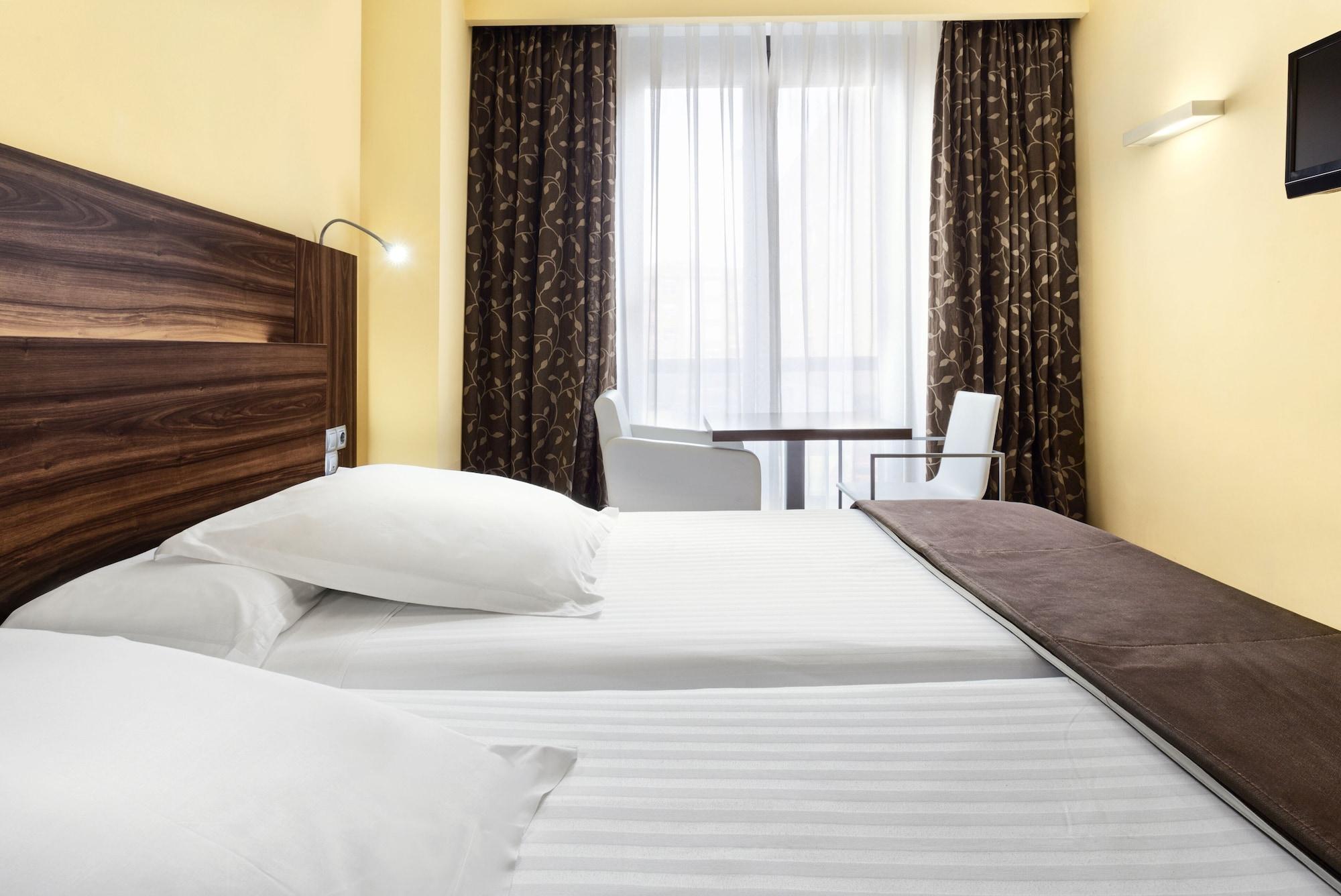 Hotel Exe Dona Carlota à Ciudad Real Extérieur photo